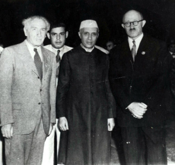 A zionist passage to india a zionist passage to india