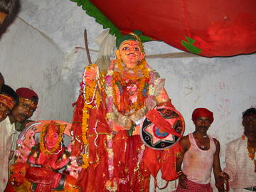 People parading a relic of Saint Ravidas in Bihar